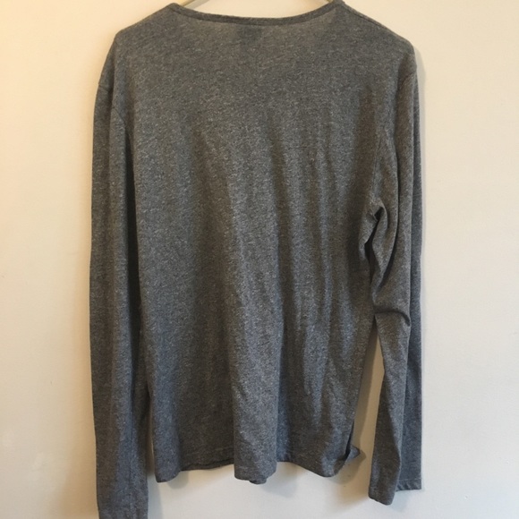 H&M Comfy Light Long Sleeve Tee - Picture 2 of 4